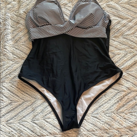 Black and White Striped One-Piece Swimsuit size medium - Picture 3 of 9